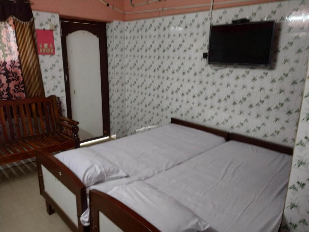 Meera Lodge Chidambaram Zimmer foto