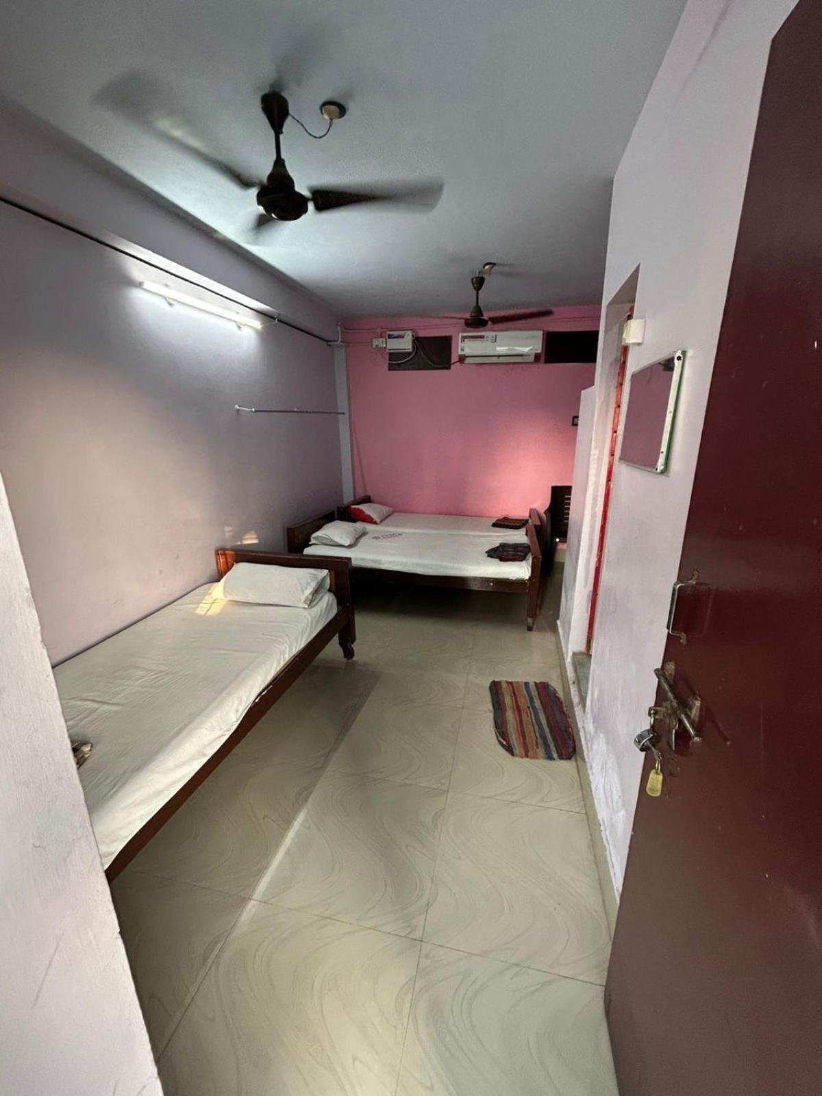 Meera Lodge Chidambaram Exterior foto